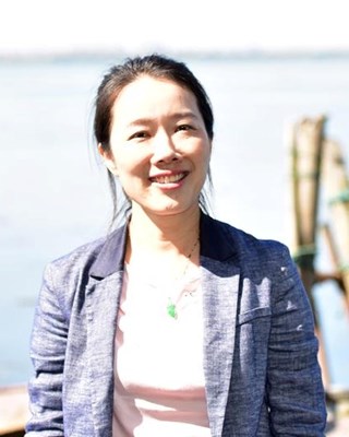 丁燕 副校长